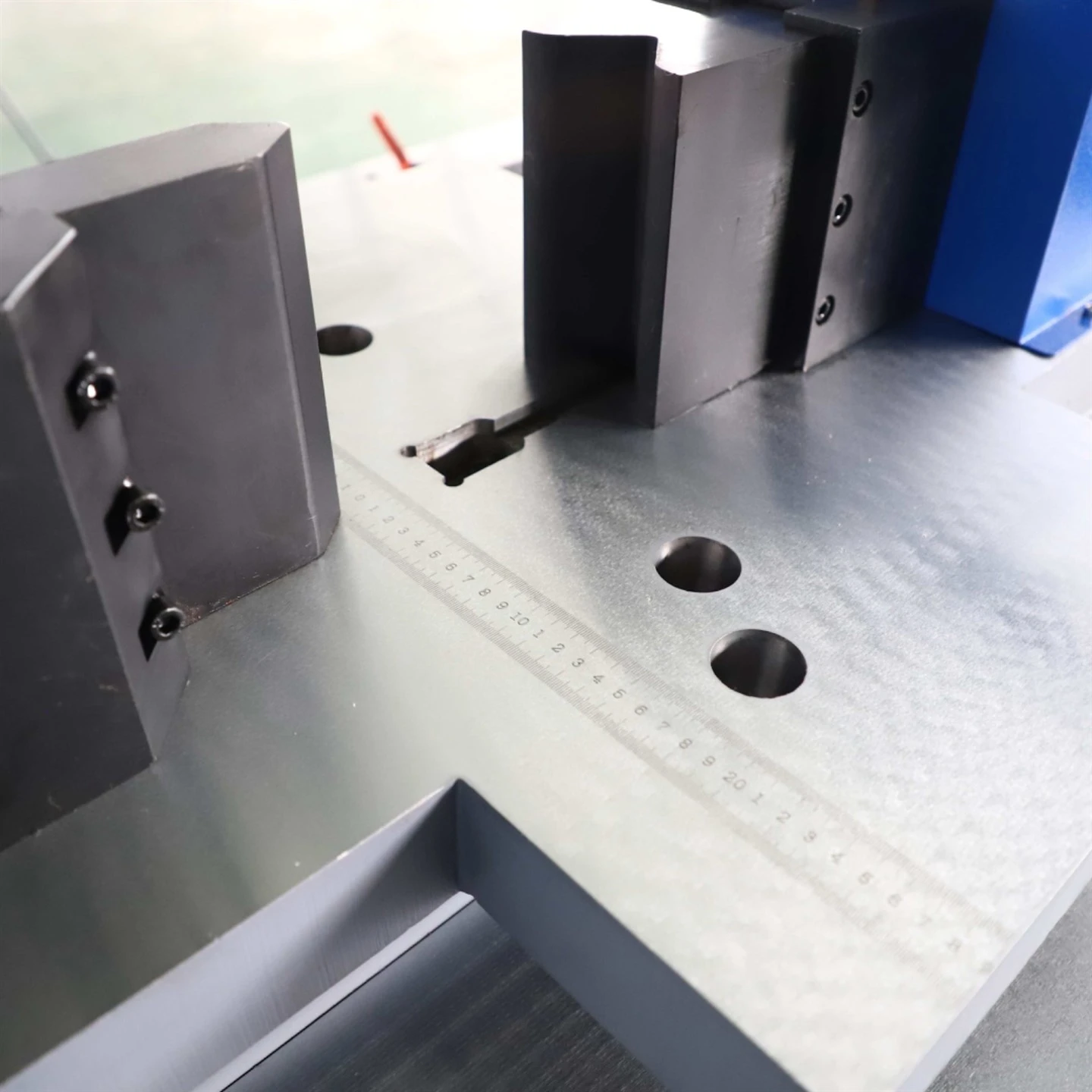 3in1 Cnc Electric Hydraulic Busbar Processor Cut/Bend/Punch Machine